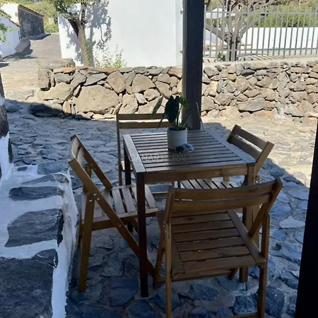 Feriehus Rural El Estanco Viejo Casa Pino Costa Adeje (Tenerife)
